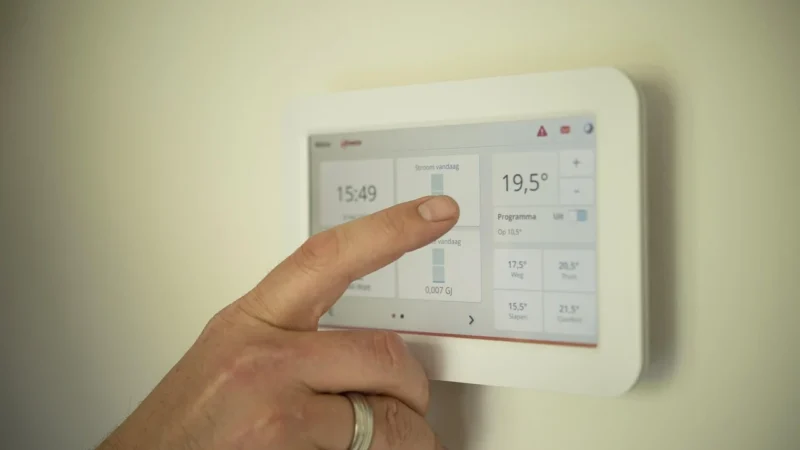 Rozwój technologii IoT w inteligentnych domach