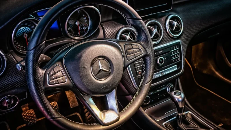 Wideorejestratory – technologia wspierająca bezpieczeństwo kierowców